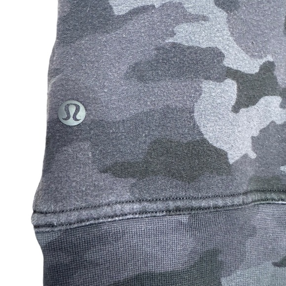 Lululemon All Yours Crew Sweatshirt Black Camo Size 4 - Picture 4 of 7